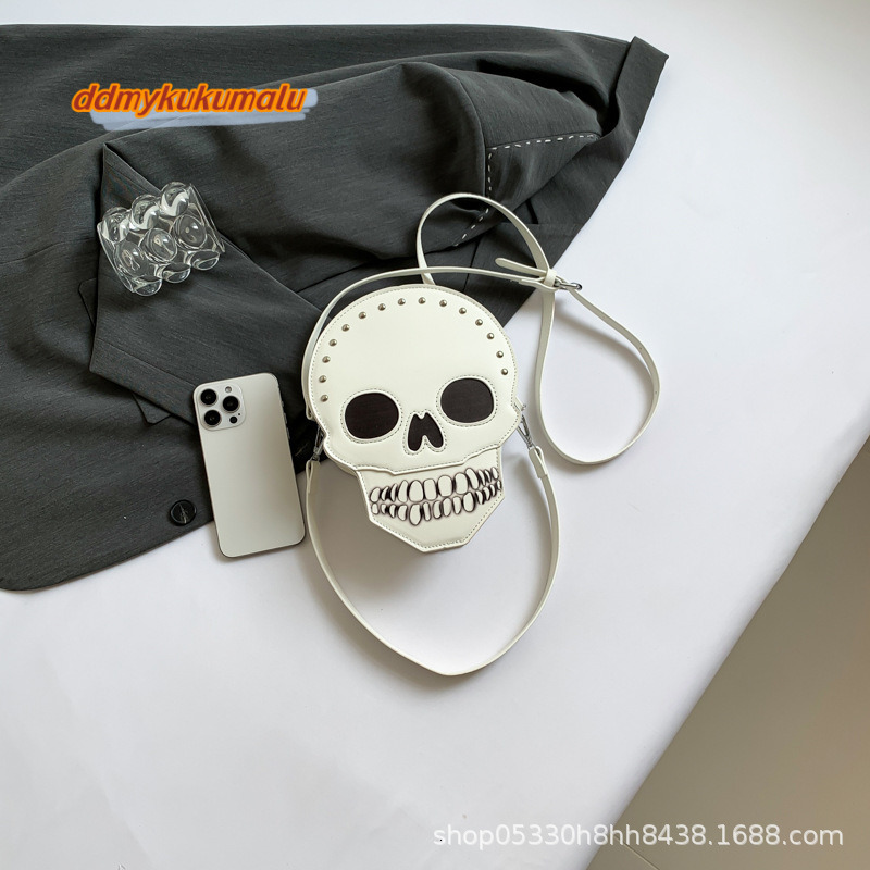 Personalized Fashion for Women 2024 New Trendy Cool Skull Round Versatile Halloween Internet Red One Shoulder Crossbody Bag #28 ddmykukumalu