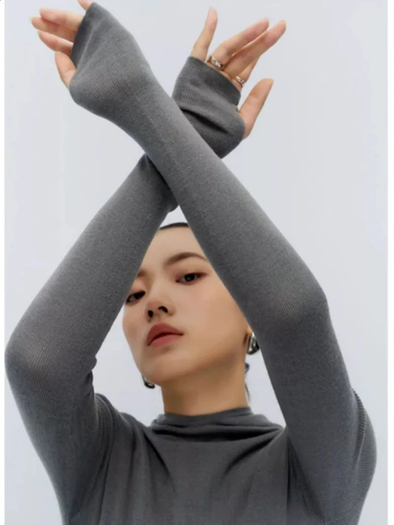 Knitted floral solid color slim fit womens winter hooded sweater long sleeved 241007
