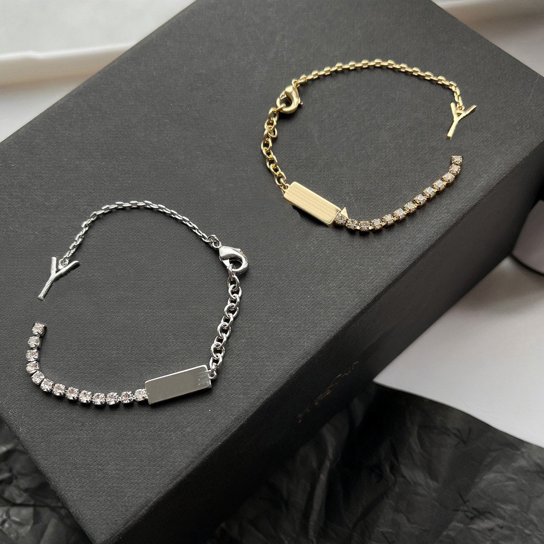 18K Gold Plated Luxury Designer Bracelet for Womens Diamond Chain Boutique Bracelet Charm Bracelet