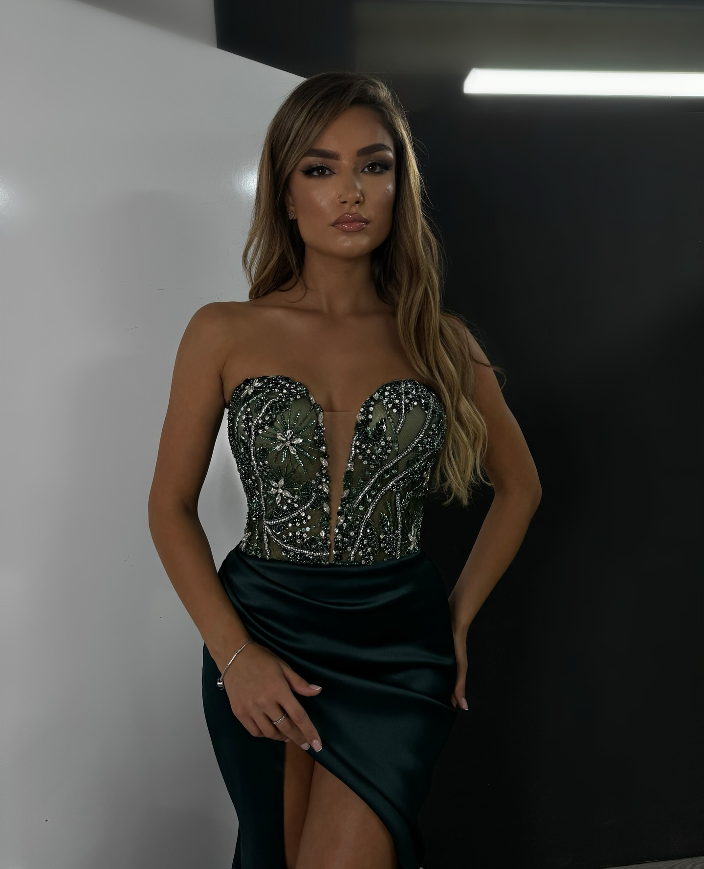 Dark Green Mermaid Prom Sheer Crystal Beaded Sweetheart Satin Evening Dresses Pleats Thigh Split Backless Formal Dress 6660311