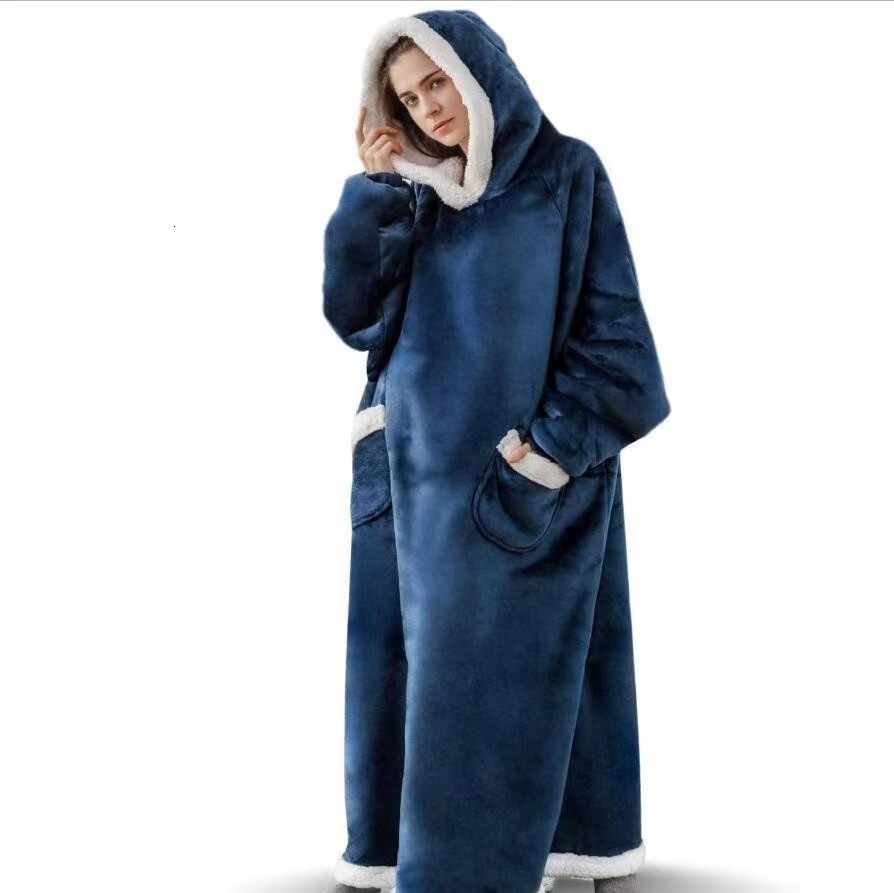 Designer Christmas Women's Pajamas Flannel Extended Vertical Pocket Hoodie Lazy Blanket