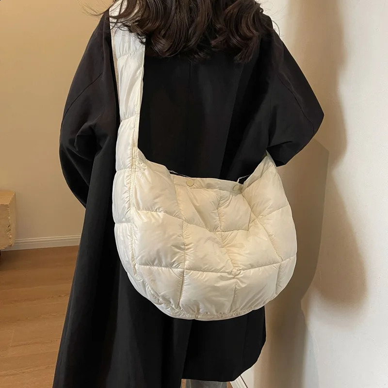 Casual Quilted Padded Crossbody Bag for Women Soft Nylon Down Cotton Wide Strap Shoulder Bags Large Capacity Hobos Puffer Bag 240930
