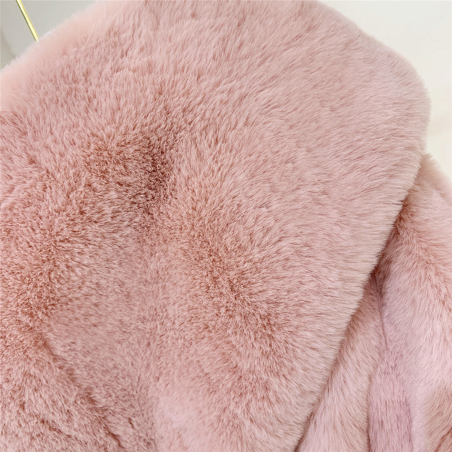 1.6Kg Fake Mink Fluffy Plush Oversized Winter Overcoat Thick Warm Hooded Long Faux Fur Coat Women Jacket Teddy