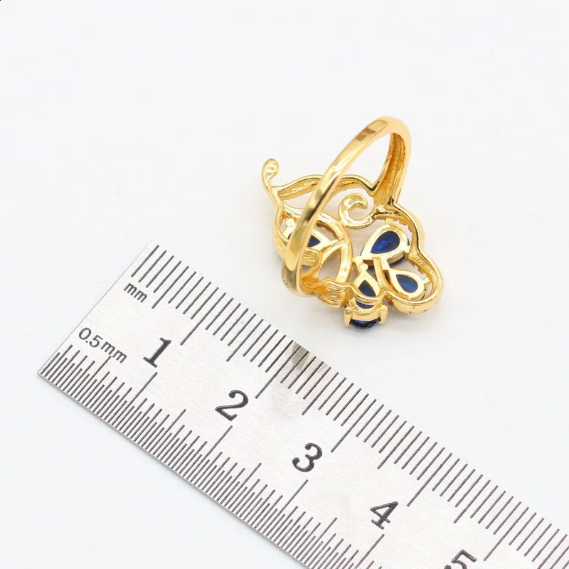 Flower blue sapphire 18K gold-plated jewelry set suitable for womens earrings necklaces rings birthday gifts 240924