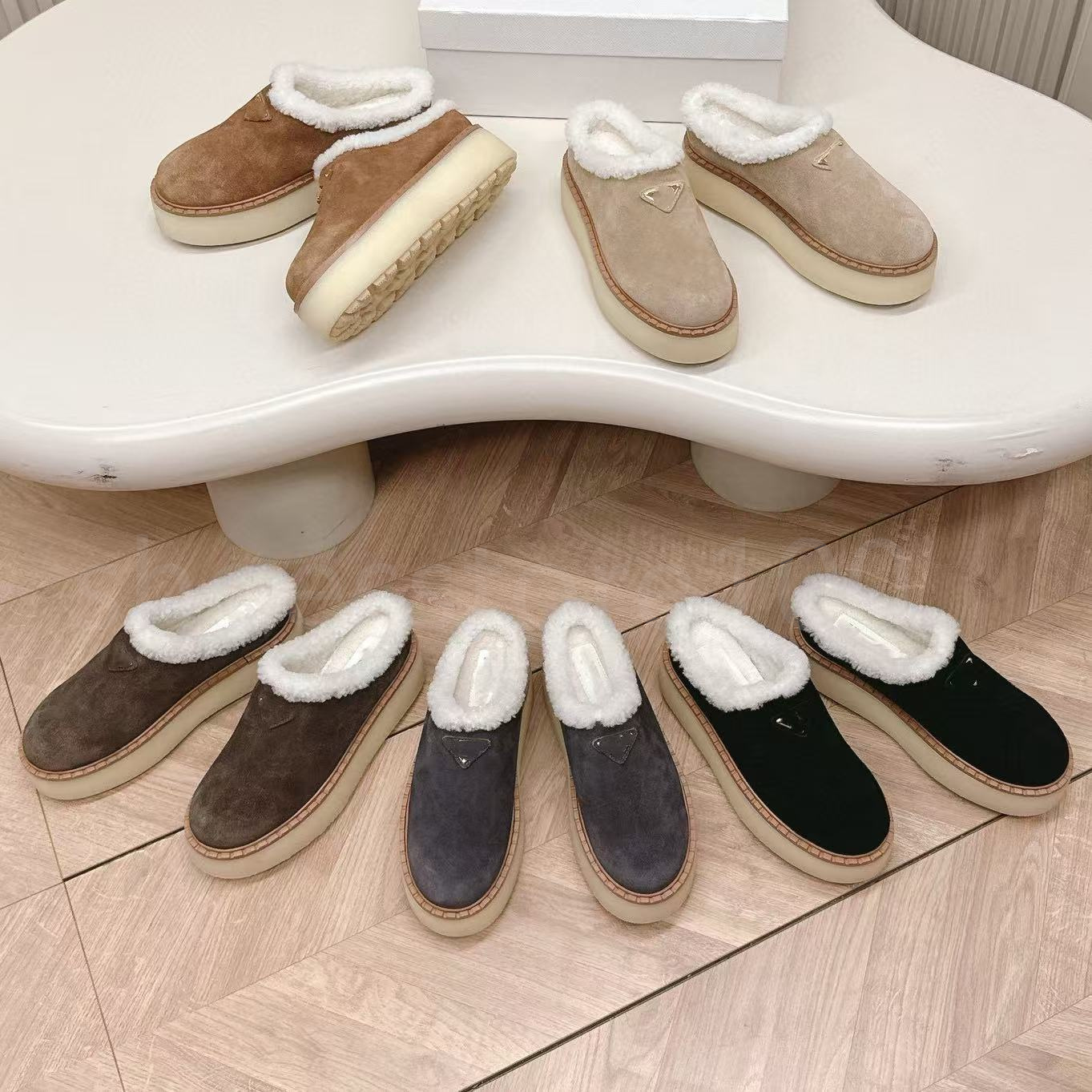 Top quality Suede Fur Slipper Mules Flats shoes 5cm Trend Fluffy Furry slipper Slides for women Luxury Designer Fur Slides Winter warm wool shearling Sandals with box