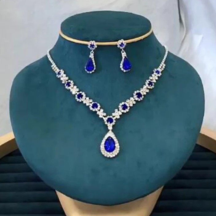 Green Water Drop Jewelry Set Exquisite Water Diamond Pendant Party Womens Fashion Necklace Earring Set Promotion Wedding Accessories 241007