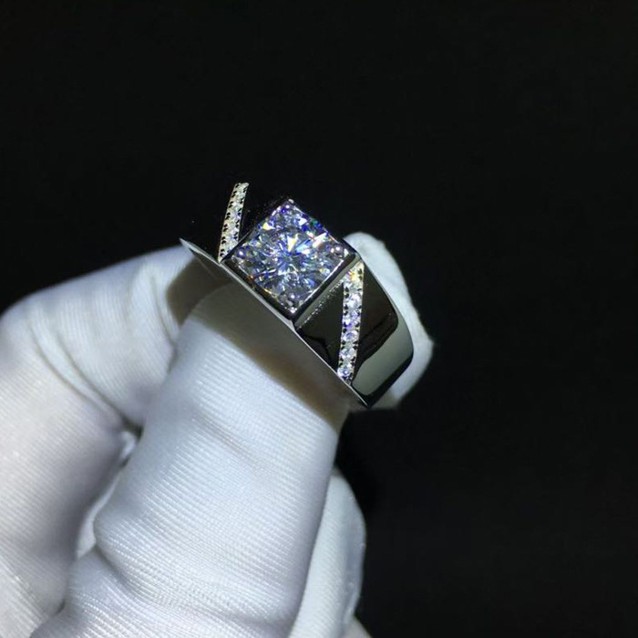 Moissanite Wedding Rings: 1CT Round Cut Sterg Sier, Male Engagement Band