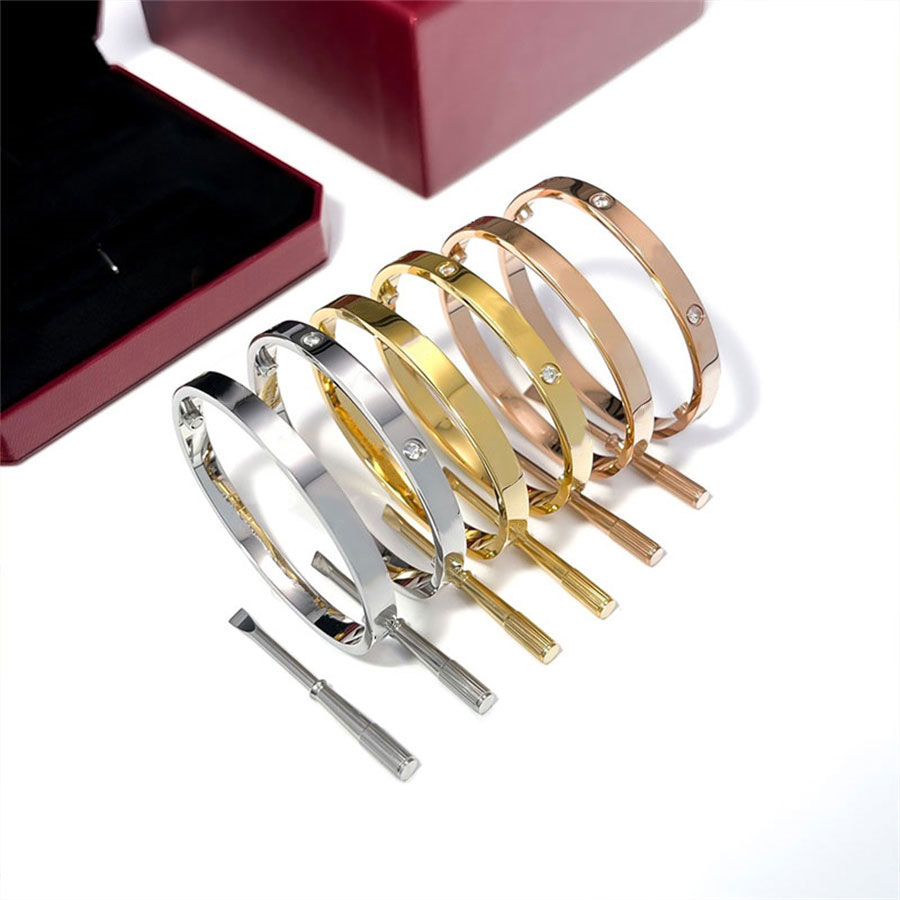 Designer Bracelets Woman Wedding Bracelet Luxury Jewelry Gift Bangle Classic Style 3 Colors Multi Size Silver Gold