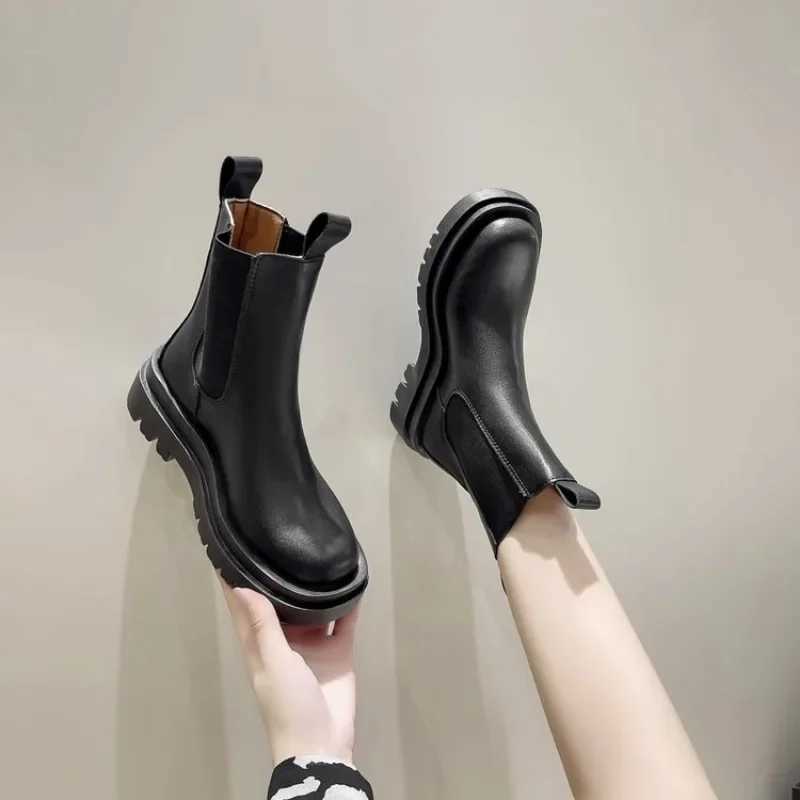 2024 New Thicken Winter Knight Boots Women Knee High Lg Square Heel Boots Thick Motorcycle Boots Black White Botas MujerXJ250217