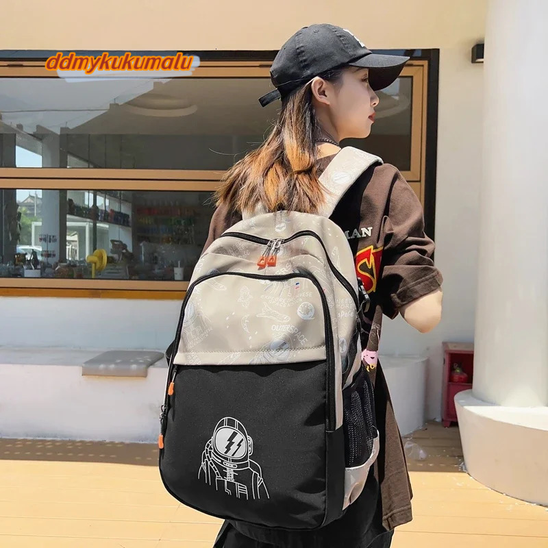 Ladies Bags on Sale 2023 Fashion Graffiti Backpack Leisure Sports Travel High Capacity Computer Versatile Student Bag H6.29#24 ddmykukumalu