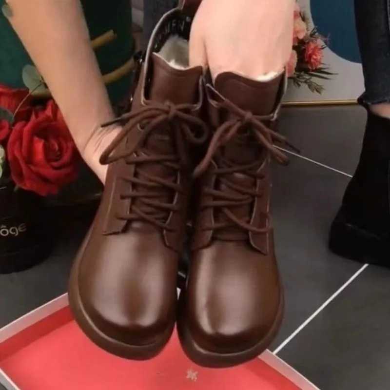 Luxury Women Boots New Leather Ankle Boots Designer Platform Womens Shoes Ladies Casual Shoes Chelsea Boots Botas MujerXJ250217