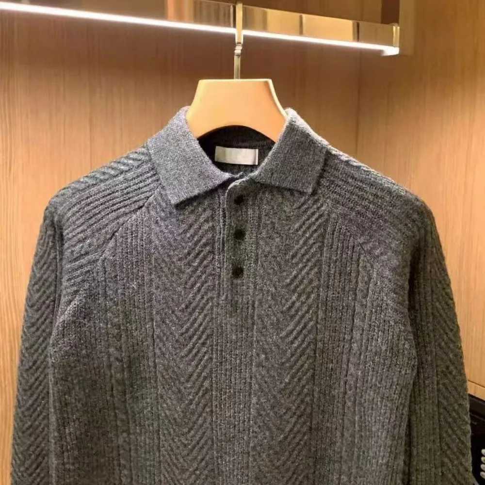 Mens knitted sweater mens polo shirt long sleeved lapel button jumping top autumn and winter mens knitted clothing W241007