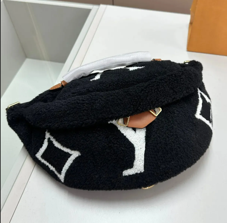 Womens Crossbody Bags Teddy Bumbags Designers Mens Fluffy Waist Bag Fashion Fuzzy Bum Bag Handbags Fanny Pack Purses