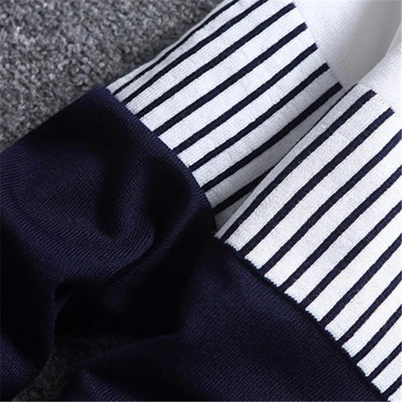 Autumn Pullovers Men Fashion Stripe Causal Knitted Sweaters Mens Slim Fit O Neck Knitwear Clothing 2023 240930