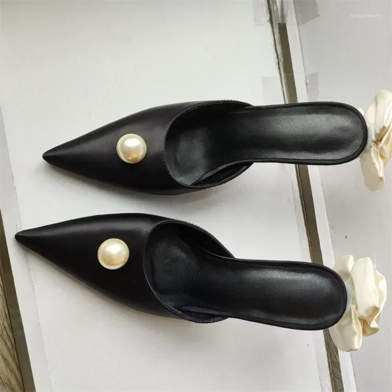 2025 S Fashion Designer Sandals Brand Pointed Women S Single Shoes Slim Heels Big Wer Leather Outwear Slippers Banquet Pearl