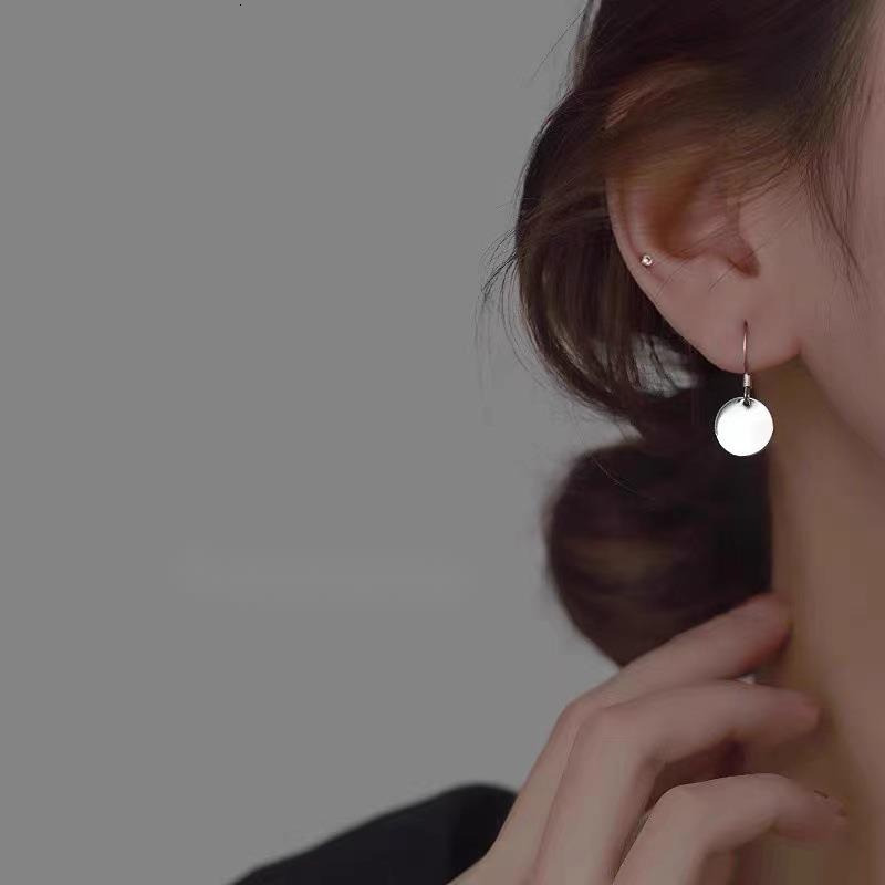Needle Geometric Round Brand Earrings for Women with Simple Design, Compact Earnail Hook, Versatile and Personalized Ins