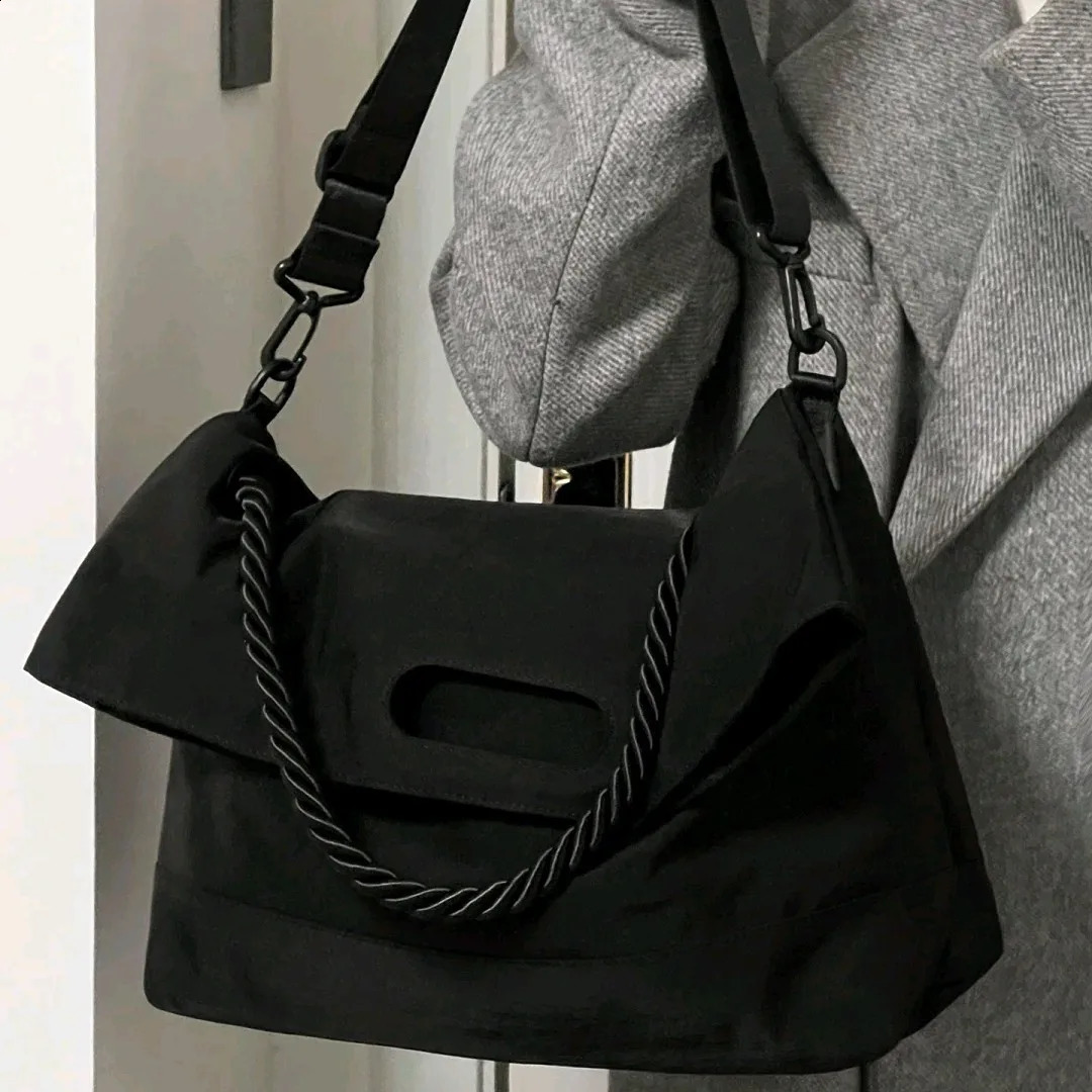 Large Capacity Handbag Womens Nylon Shoulder Cross Body Bag Postman 241008