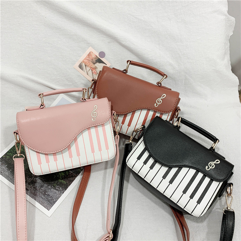 Free Shipping Shoulder Piano Music Note Satchel Handbag Fashion Contrasting Color Embroidery Small Square Girl Sweet Personality Designer Bag Luxury B