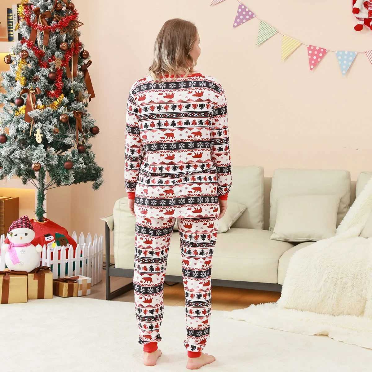 New Christmas matching set for 2024 suitable for families/couples/children full set of printed pajamas cute and soft home clothes baby dog Pjs Christm