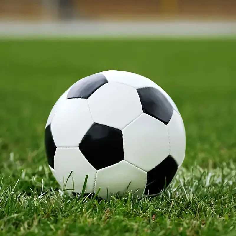 1 size 5 soccer ball a durable soccer ball for outdoor training and entertainment used for kicking in yards parks and beachesW241008