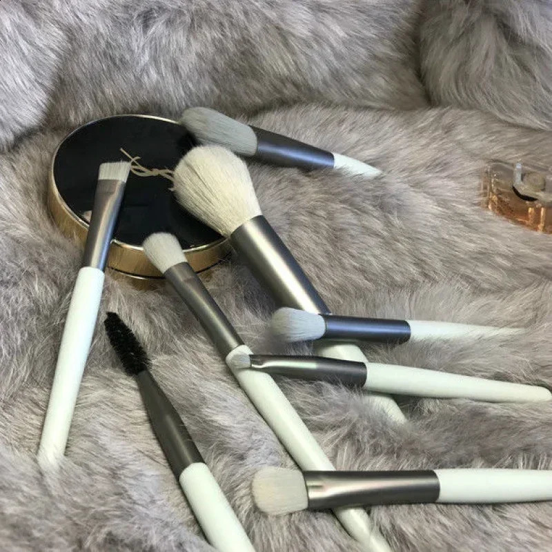8 x Makeup Brush Set Makeup concealer Brush powder blusher eye shadow Blend Makeup Brush Soft Fluffy Makeup Brush Makeup Tool 241008