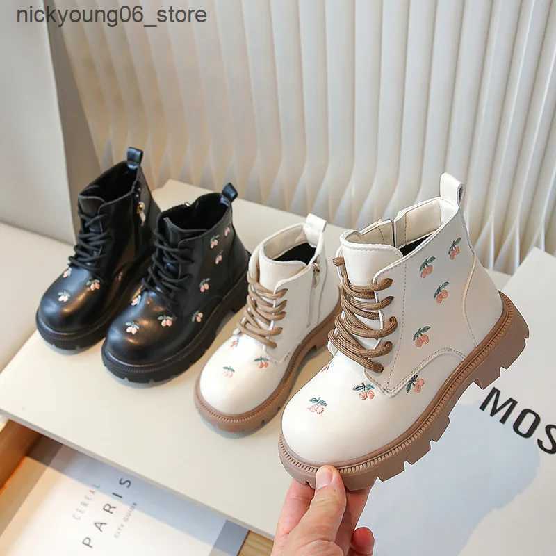 Boots 2024 Autumn New Girls Boots Fashion Embroidery Flower Ankle Boots PU Leather Causal Kids Shoes Side Zipper Cute Princess Botas L240910