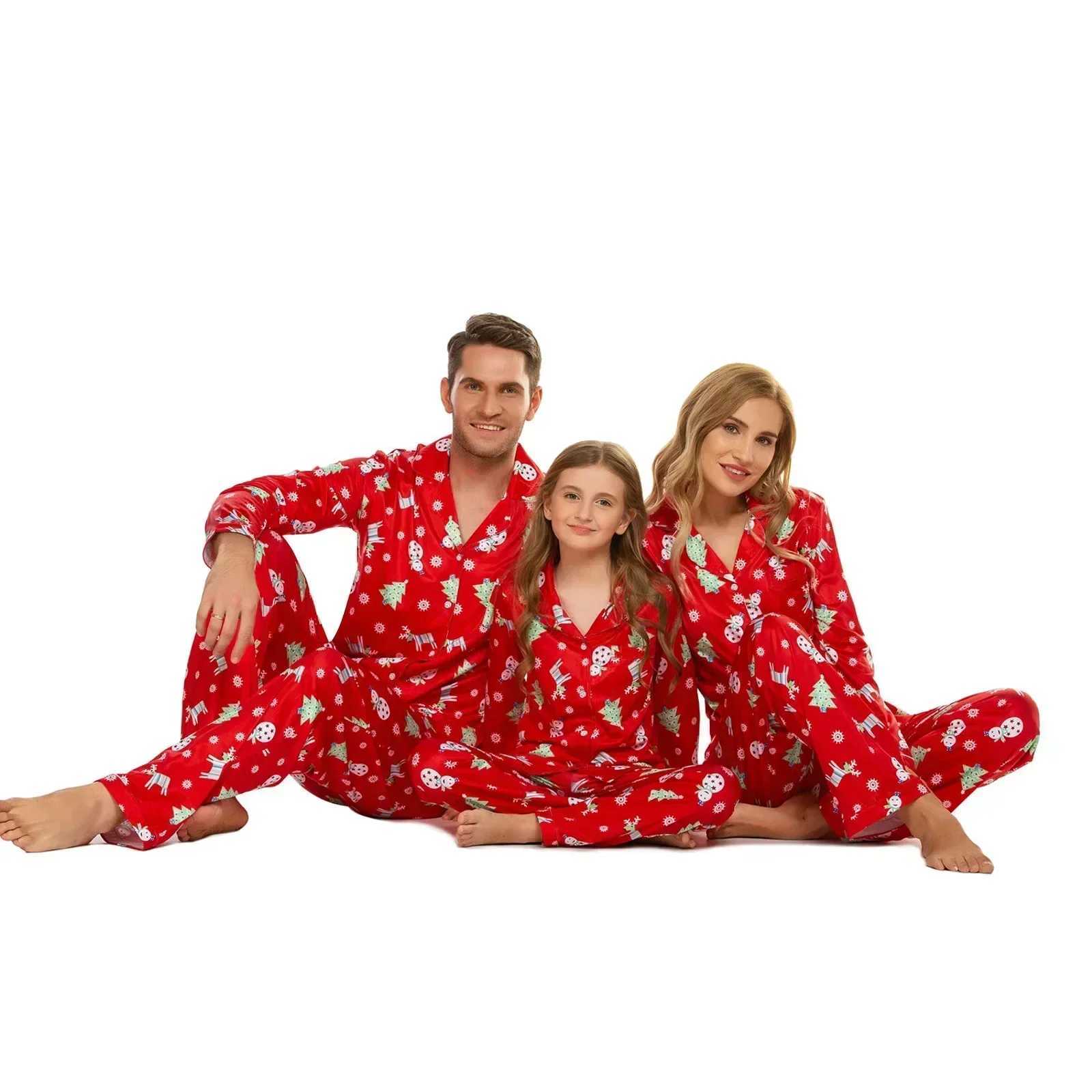 2024 New Family Christmas Matching Set Full Set Printed Adult and Childrens Pajama Set Button Up Shirt+Pants 2-piece Set Pajama W241008