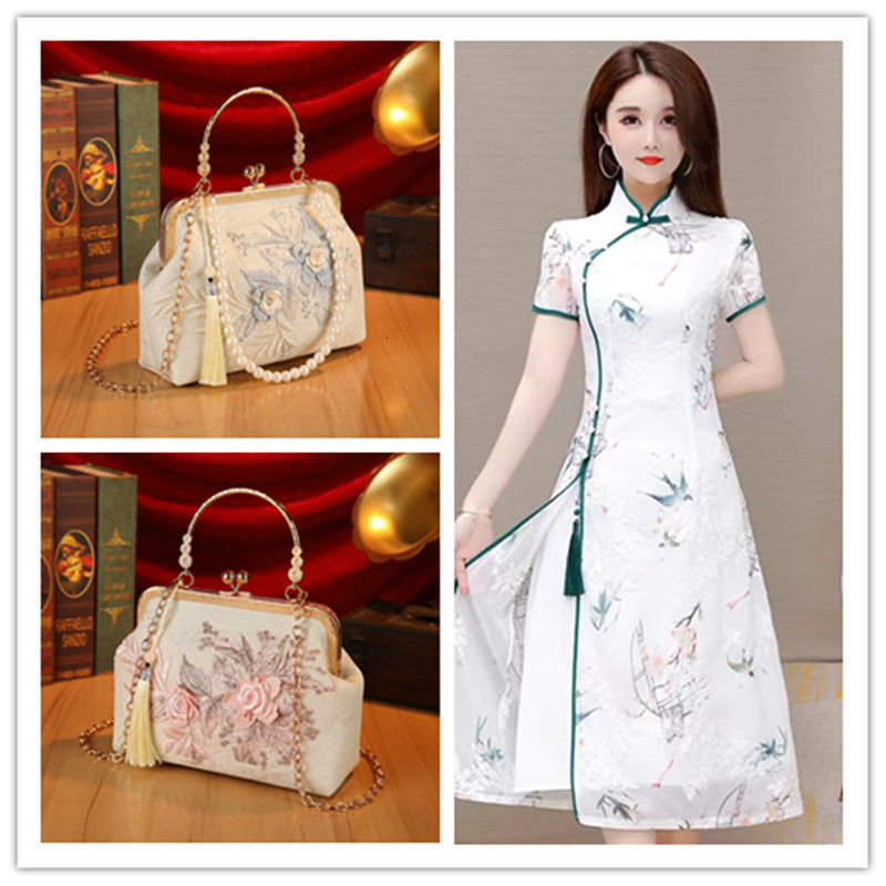 2024 New Designer Bag Flower Lace Mesh Socialite Handbag Antique Cheongsam Banquet Bag Rhinestone High end Women's Bag