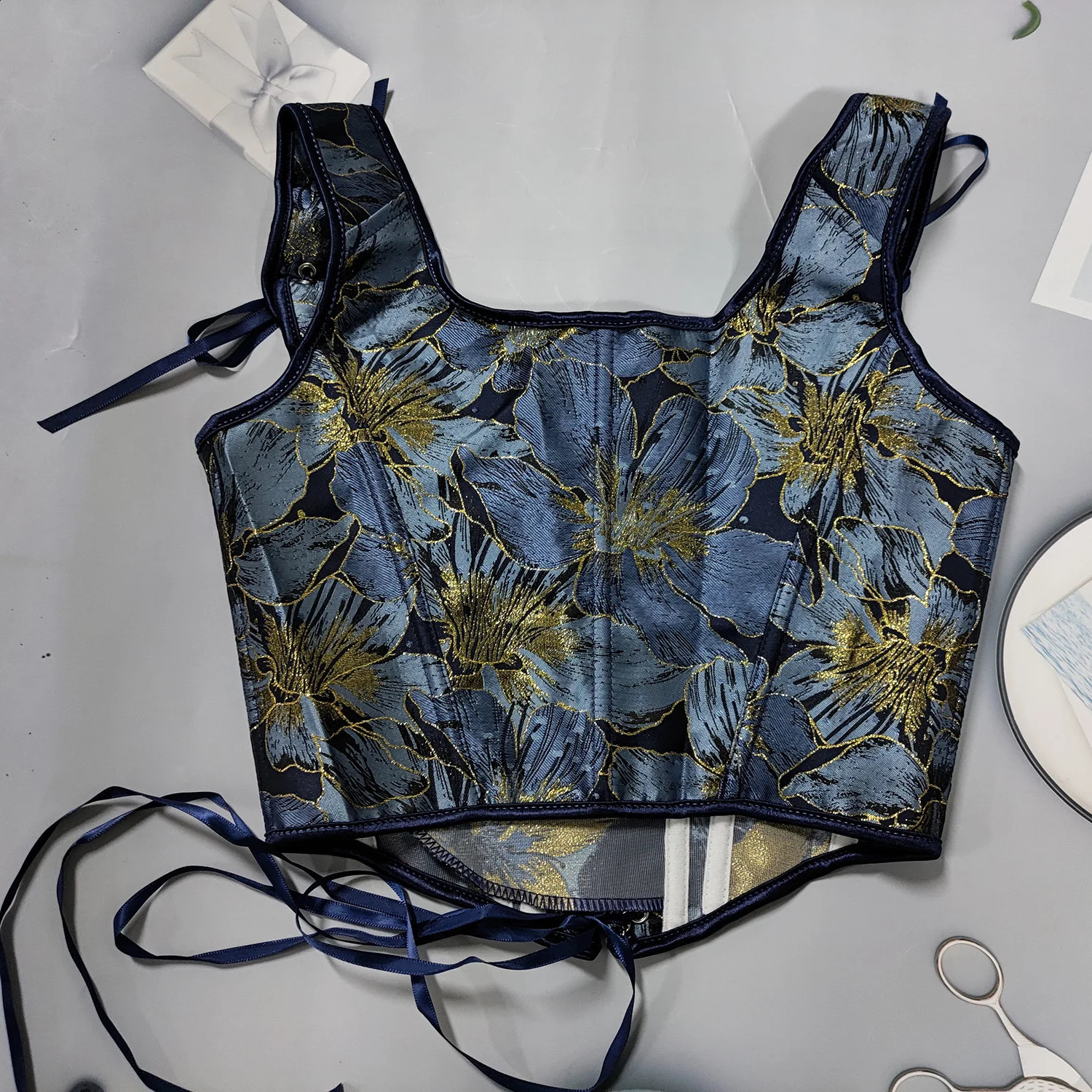 Womens tight corset French retro corset corset vest lace upper bone push up body blue gold lace 241007