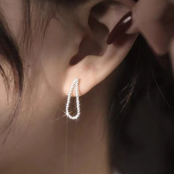 Pure sier needle female earrings, starry sky, celebrity temperament, new trendy accessories, light