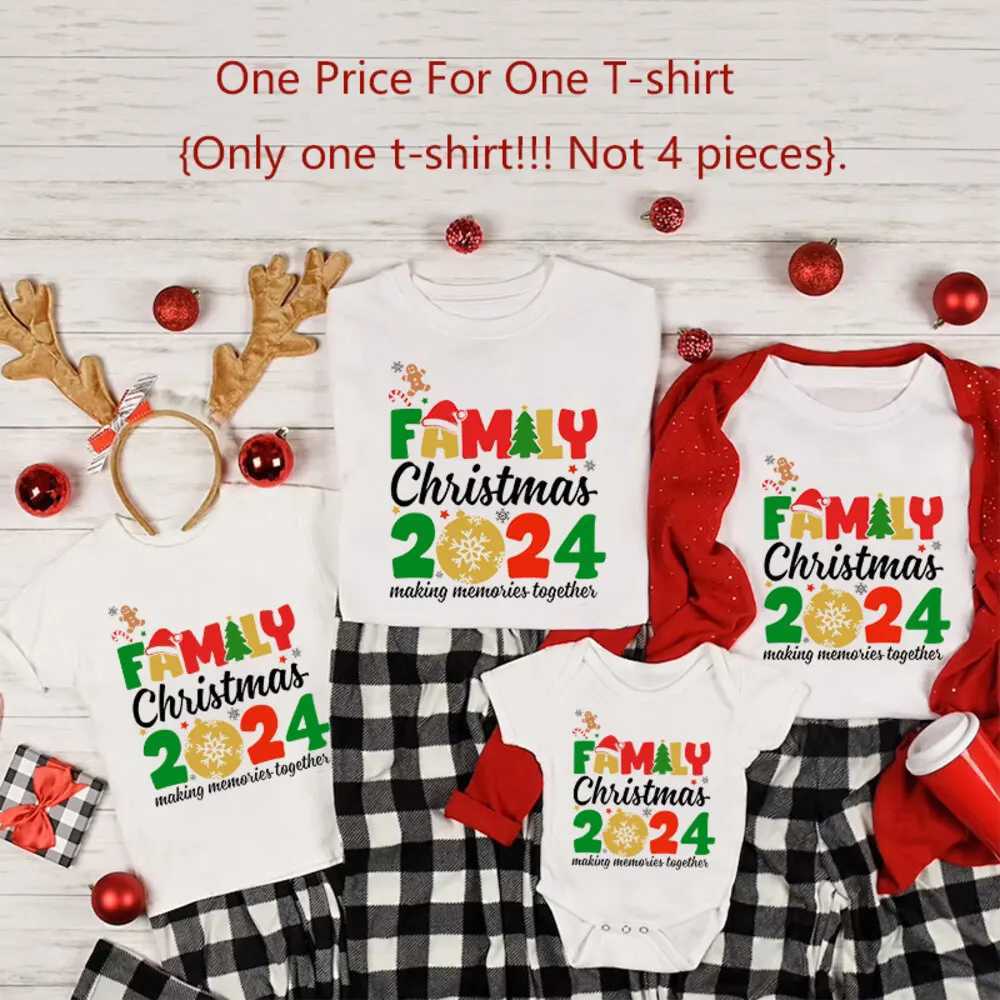 Family Christmas 2024 Matching T-shirt Father Mother Son Daughter Clothing Holiday Christmas Party Family T-shreds New Year Clothing W241008