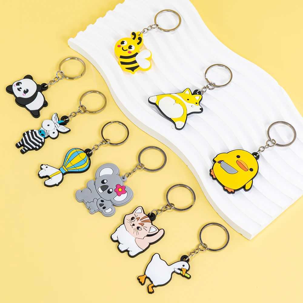 1/11 Fun Animal Keychain Girls Rud Duck Pandas Corgi Keychain Cat Keychain Backpack Suitable for Women and ChildrenXJ250409