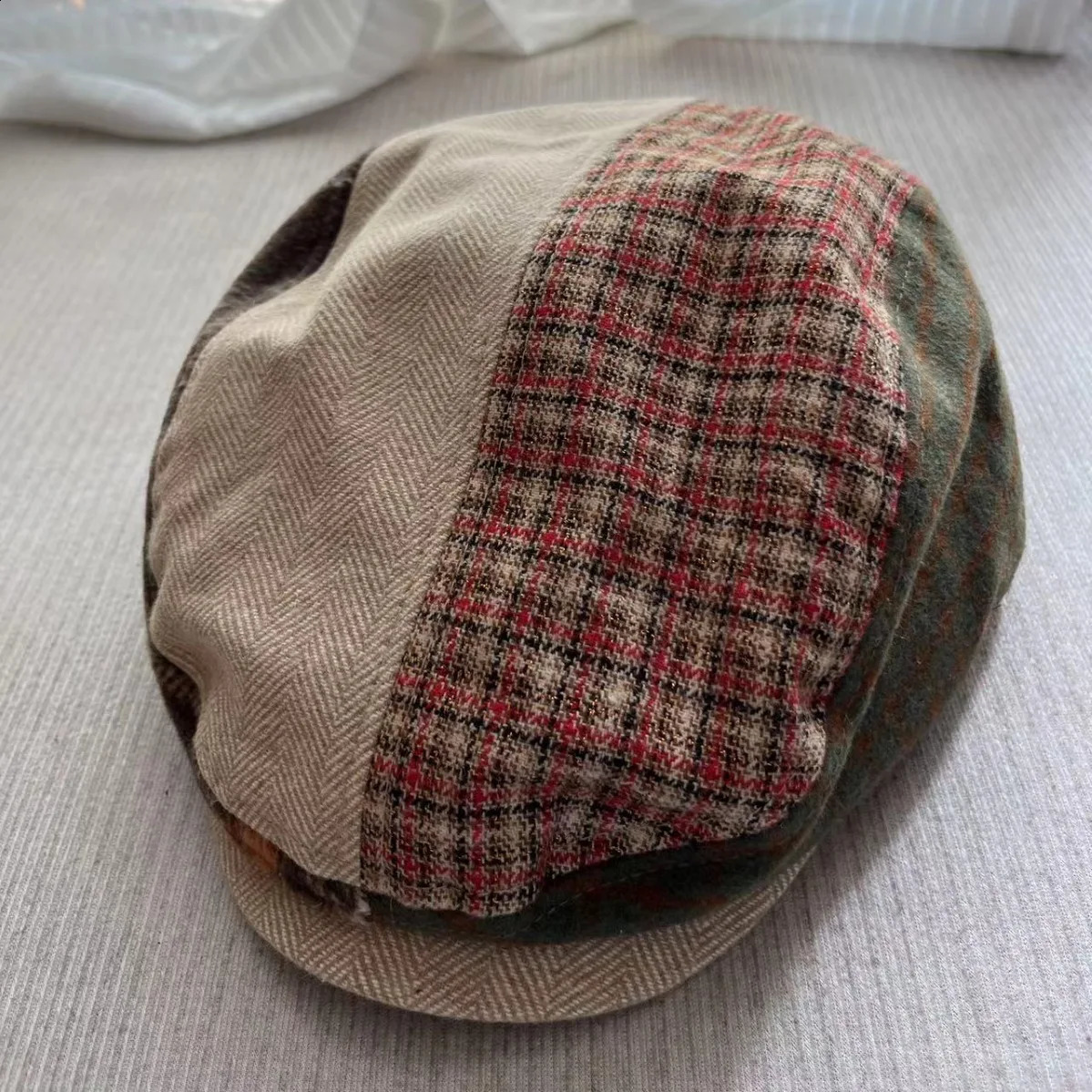 Vintage plain weave patchwork beret wool octagonal hat warm s boy street hat painter hat retro front hat British plain weave hat 241007