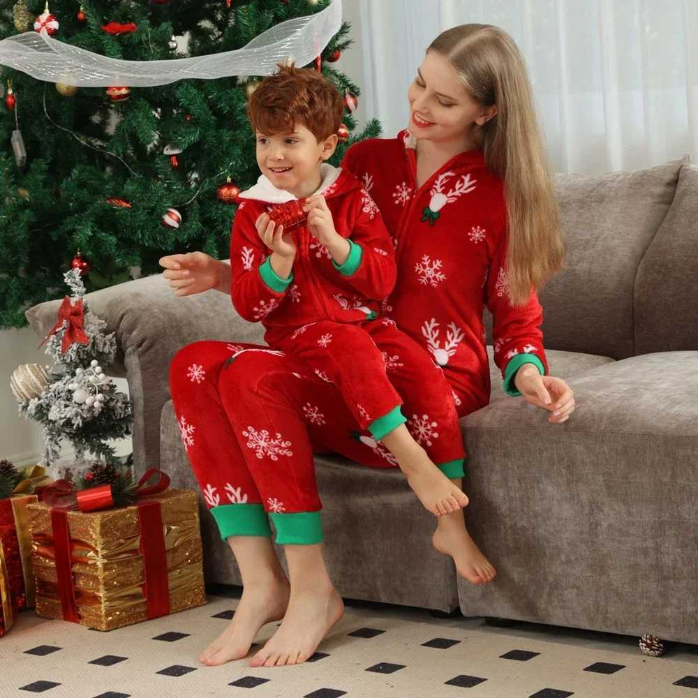 2024 Winter Womens Mens and Girls Matching Set Warm Thick Flannel Pajama Set Zipper Hoodie Christmas Family Appearance Pjs W241008