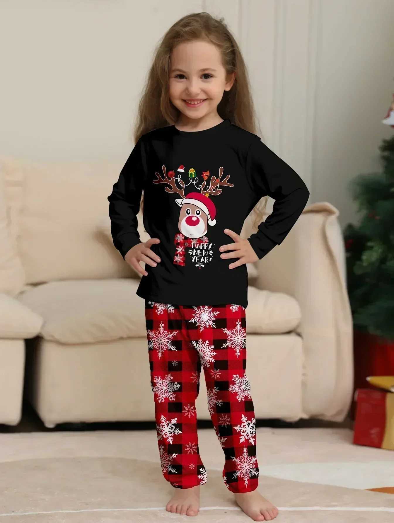 New Years clothing 2024 cartoon reindeer printing Christmas parent-child matching pajamas set boys and girls pajamas home appearance Pjs W241008