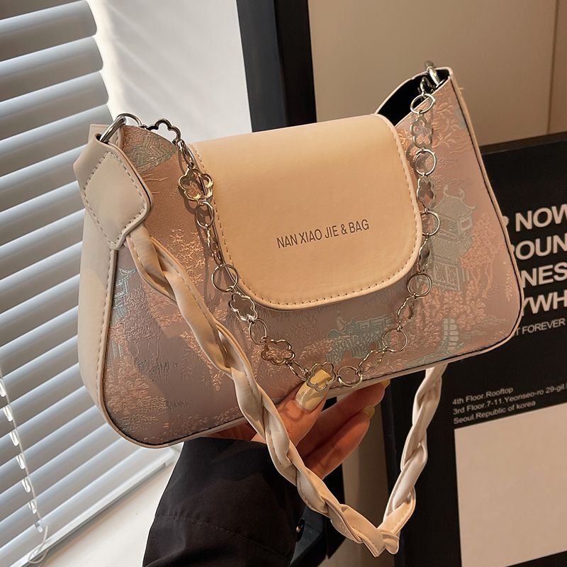 High end niche 2024 new fashionable multifunctional shoulder bag for women, French texture handbag