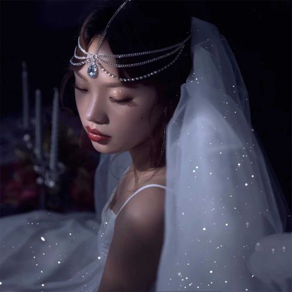 Crystal front eyebrow pendant headwear European and American bride waterdrop headband chain Bohemian country headband styling tool W241007