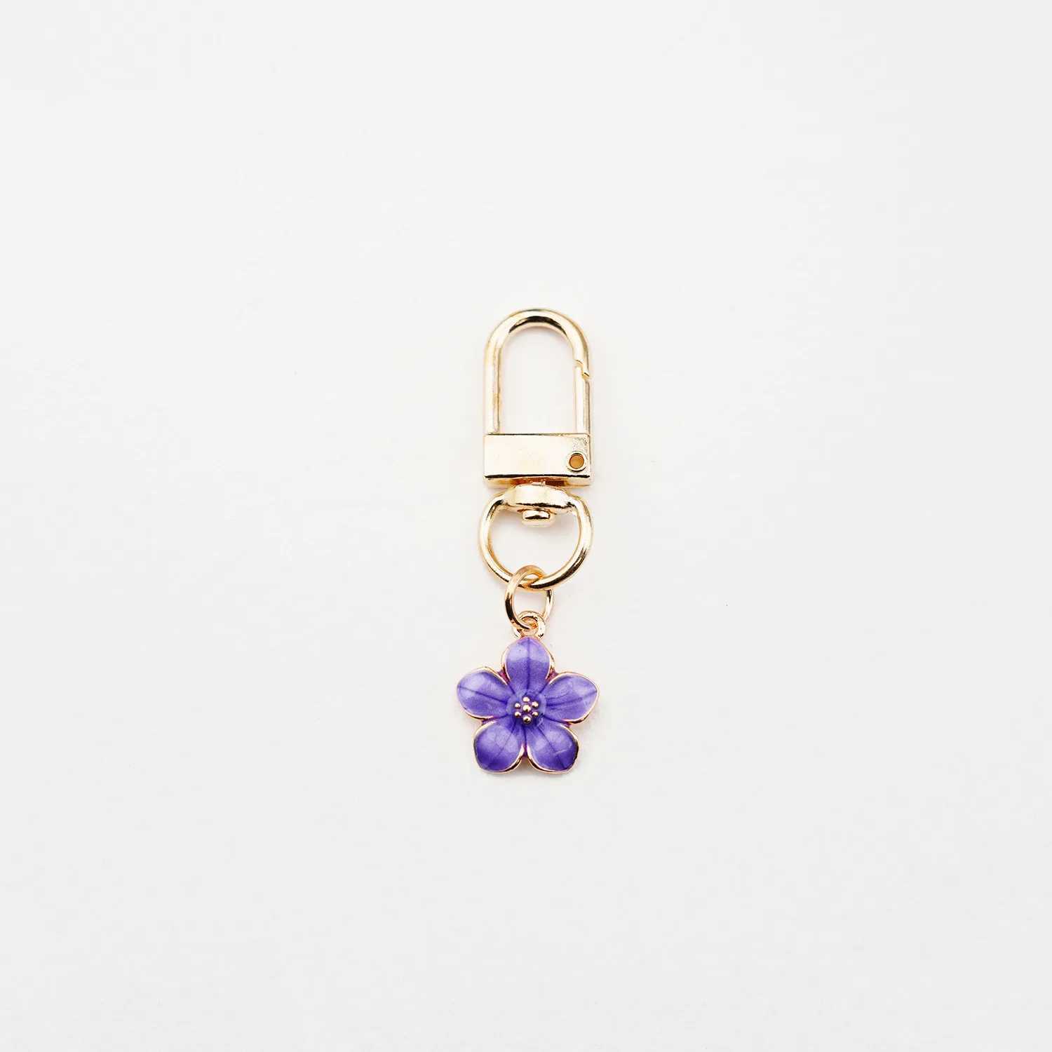 Cute Sakura Flower Keychain Charm Enamel Purple Green Pink White Black Women Bag Key Ring Charms DIY AccessoriesX241008