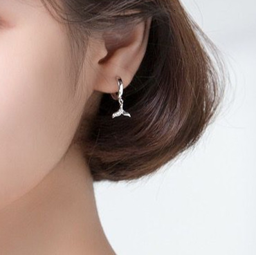 Needle Ear Buckle Women's Small Fresh Mermaid Tail with Sweet and Elegant Earrings