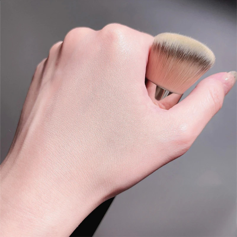 Makeup brush basic concealer cream angle seamless cover synthetic dark circle liquid cream contour brush beauty tool 241008