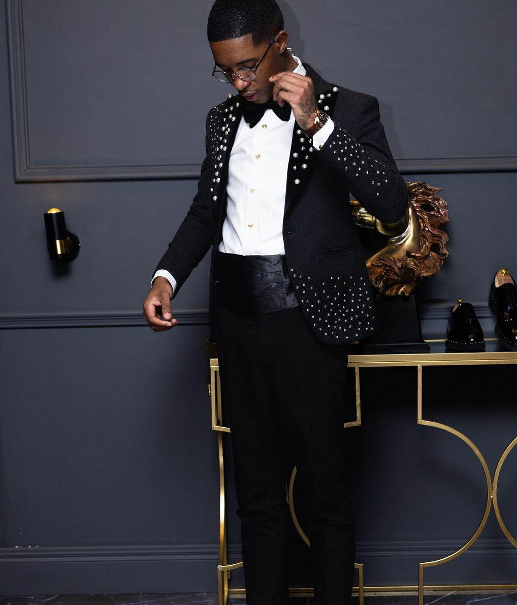 Handsome Wedding Suits Peaked Lapel Jacket 2 Piece Set Pearls Rheinstone Men's Tuxedo Tailored Dinner Prom Groom Blazer Custom Made(Coat+Pants)