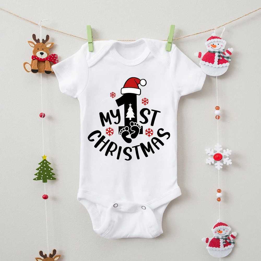 Family Christmas Matching Set 1 Christmas Printing Mom and Dad Shirts Baby Hoodies Family Clothing Christmas Party Family Gift Shirts W241008