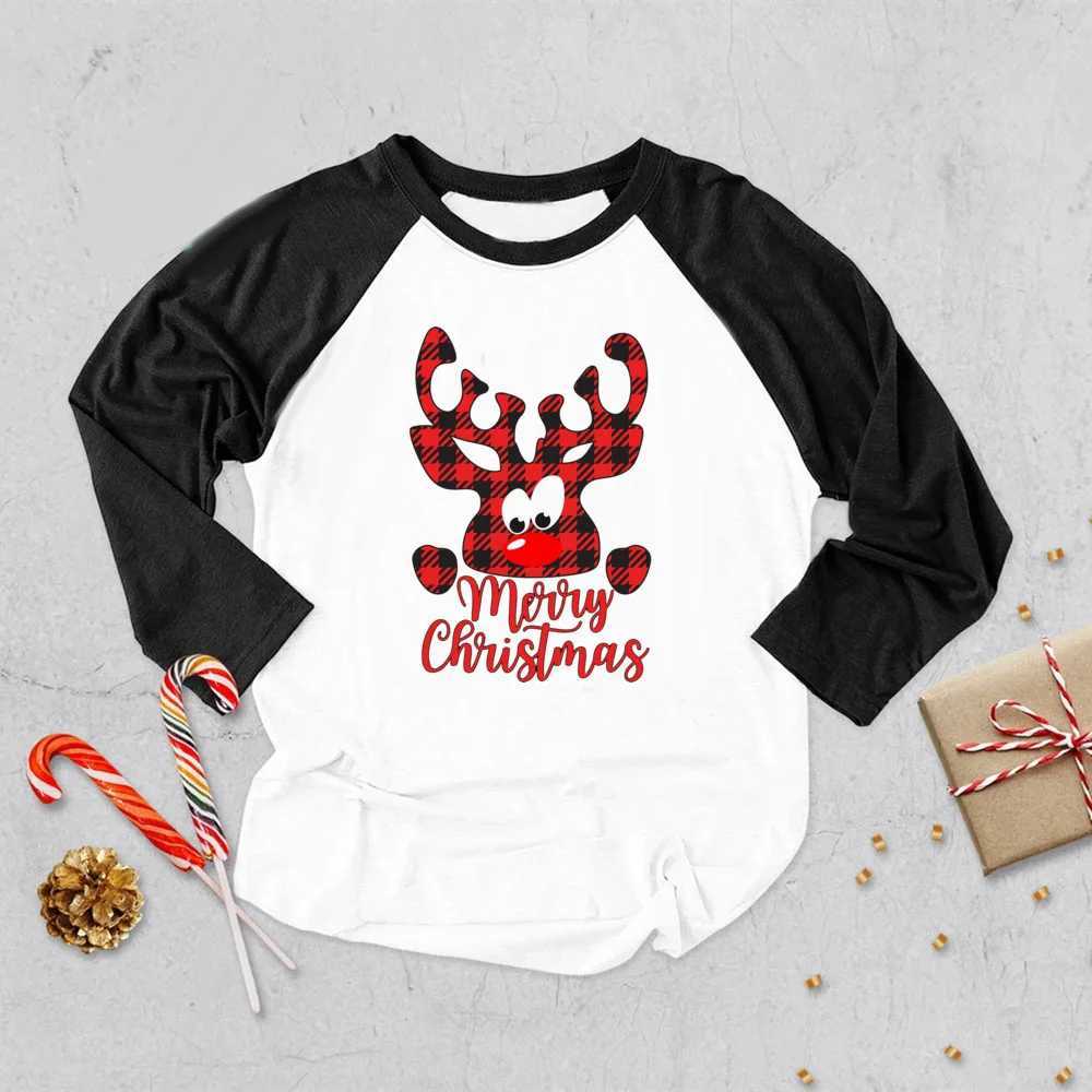 Deer Printed Christmas Family Matching Clothes Mother Father Daughter Son T-shirt Clothes Christmas Party Clothing Family Long Sleeve Set W241008