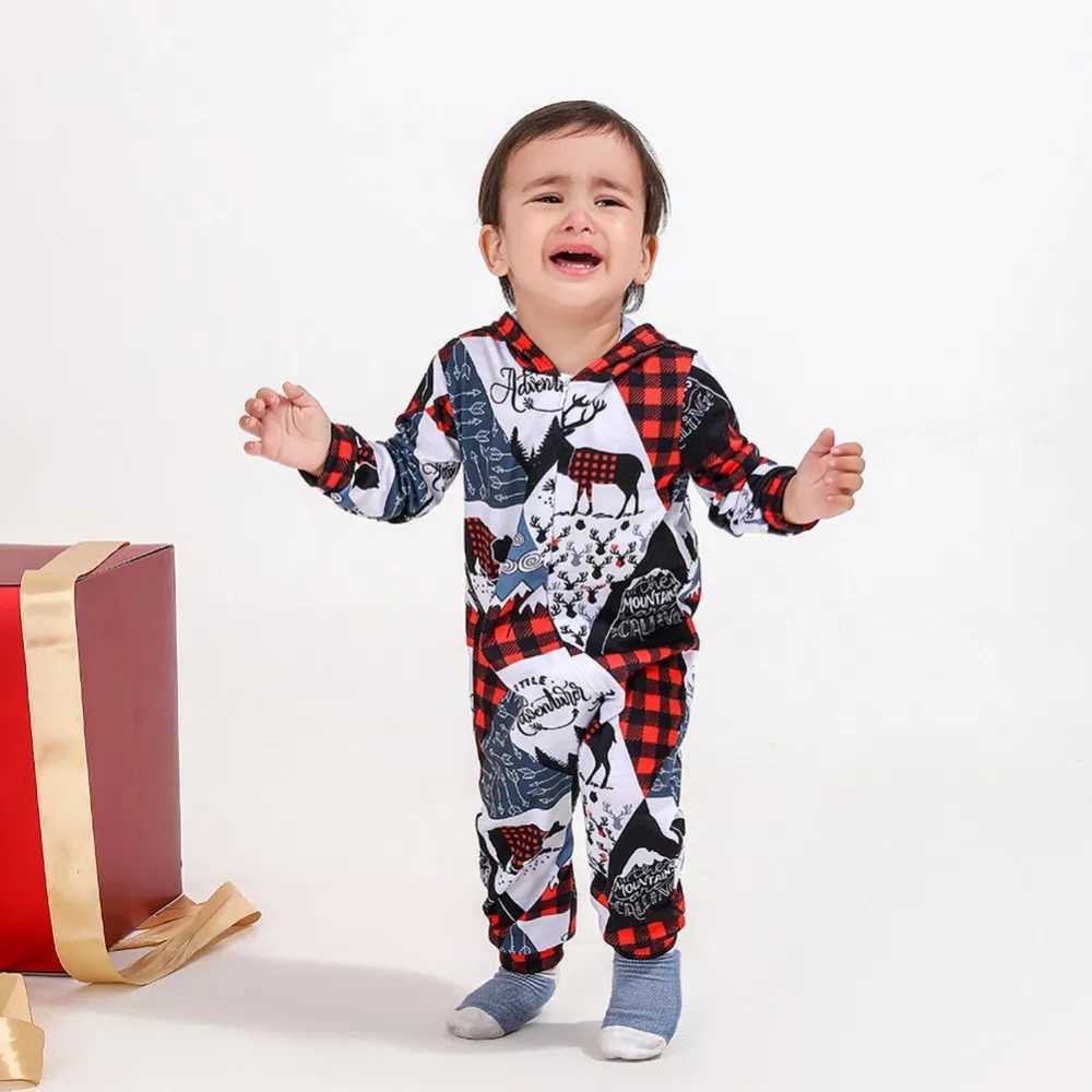 Christmas Family Matching Set Cartoon Elk Plain Pajamas Hoodies Adult and Childrens Family Pajamas Christmas Costume Set W241008