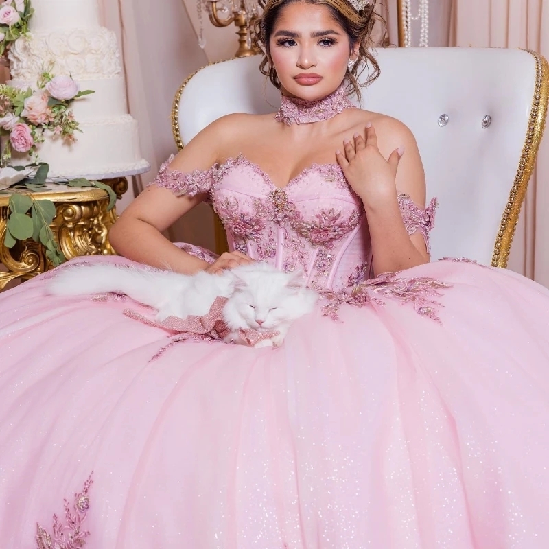 Pink Sweetheart Shiny Quinceanera Dresses Ball Gown Vestidos De 15 Anos Applique Lace Beaded Crystal Tull Prom Party Dress Sweet 16 Dress