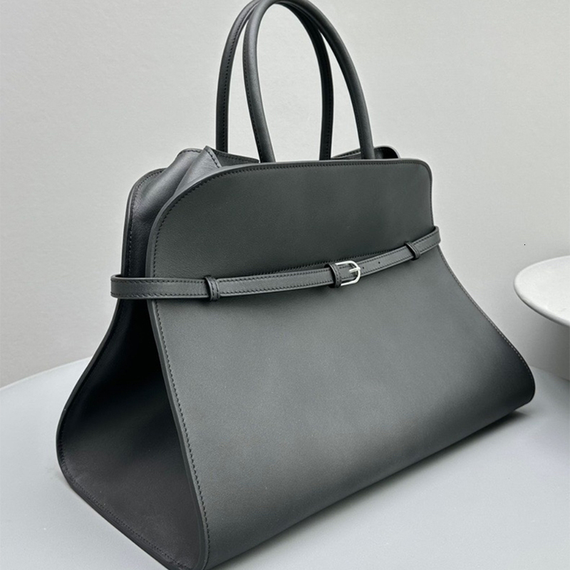 2024 New Fashion Large Capacity Niche Design Texture Solid Color Glossy Leather Hand-Held Shoulder Cowhide Tote Bag