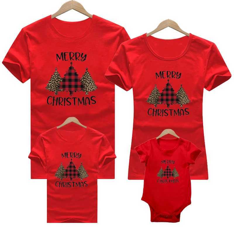 Red Winter Cotton 2023 New Year Fashion Family Matching Clothing Family Appearance Mom T-shirt Mother Childrens Top W241008