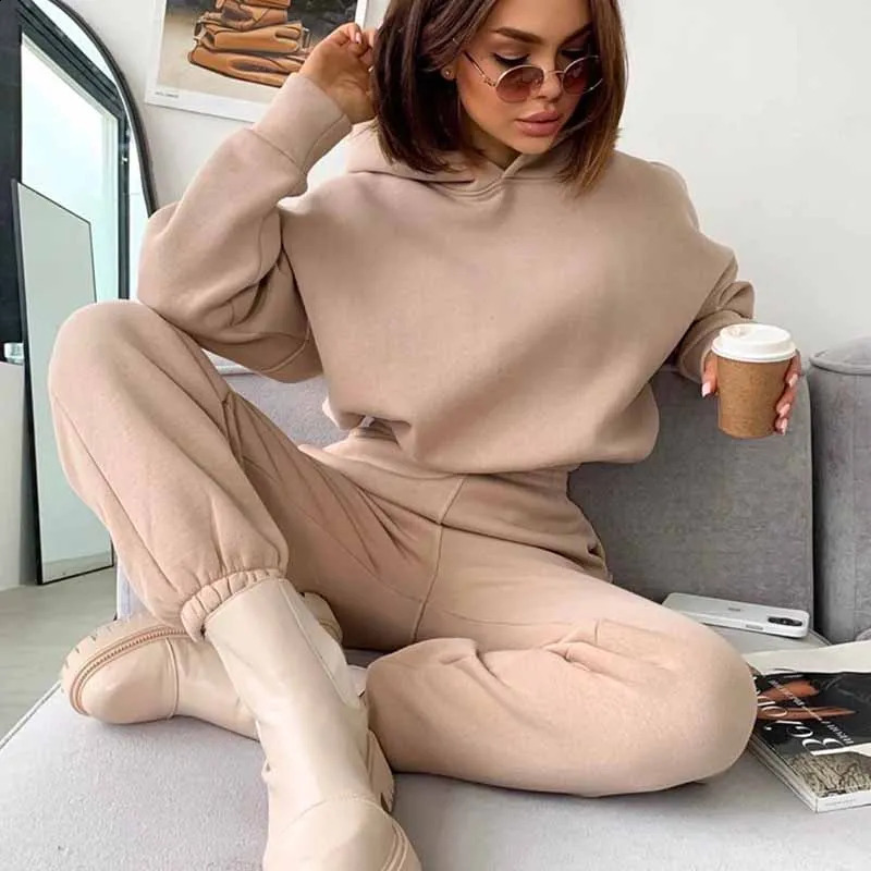 2piece hooded sweatshirtjogging pants casual sportswear autumn and winter twopiece set womens clothing 241008