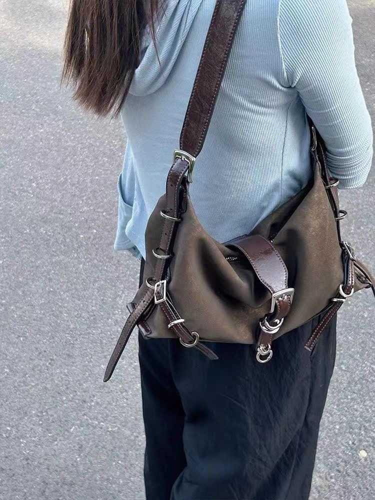 CMM New Fashion Trend Chic Niche Armpit Bag Casual Simple Womens Mobile Phone Small Shoulder Bag Single Shoulder Crossbody Bag