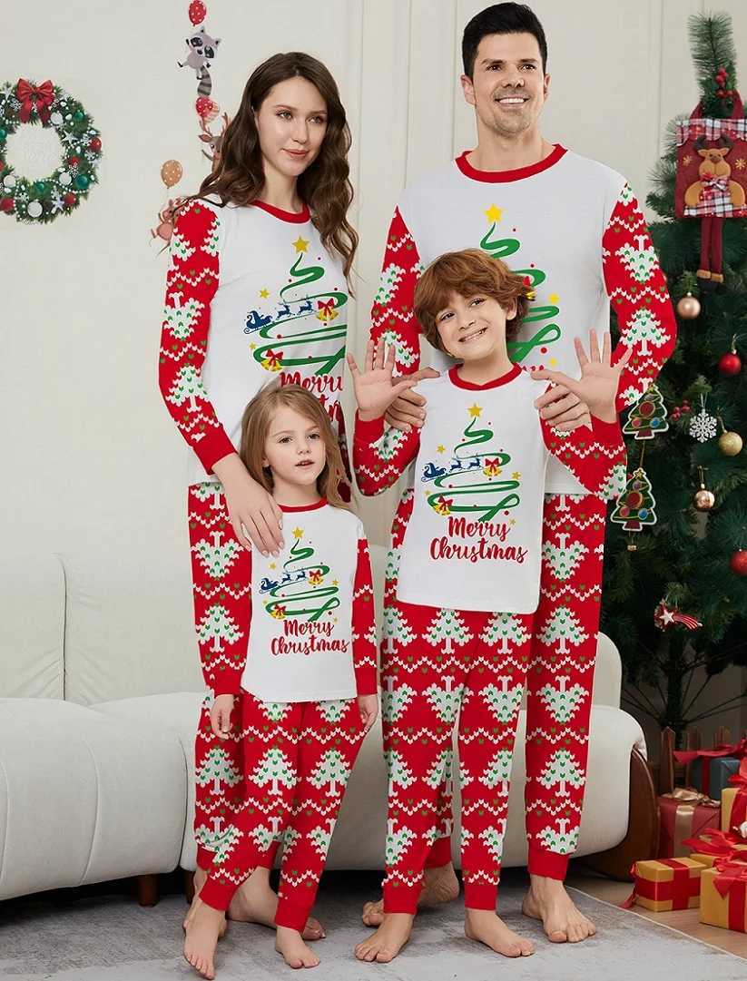 2025 Christmas Family Matching Pajamas Merry Christmas Fireproof Work Printing Pjs Adult and Childrens Clothing Set Baby Hoodie+Dog Clothing W241008